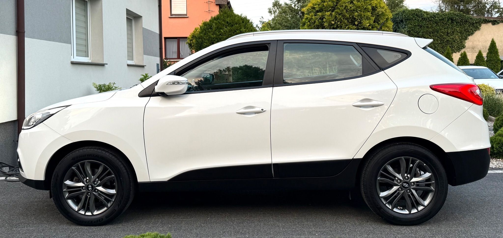Hyundai ix35 / 1.6 GDI 135KM / LED / Półskóra / tylko 81.000 km / import Niemcy