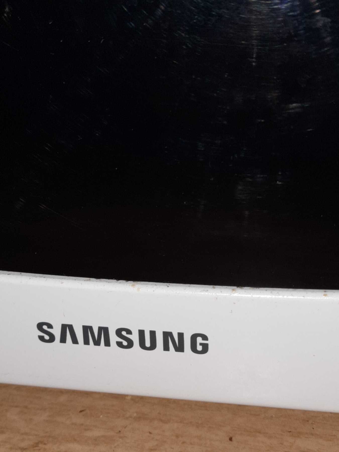 Микроволновая печь Samsung бывшая в работе.