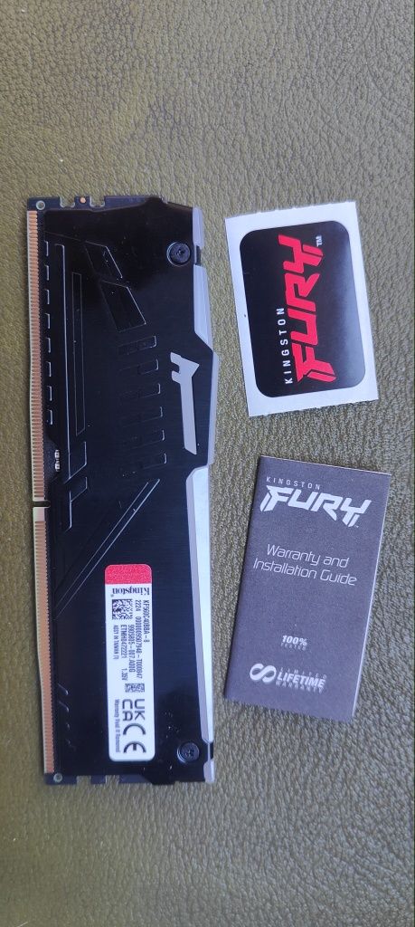 Продам Оперативную Память Kingston FURY Beast RGB DDR5