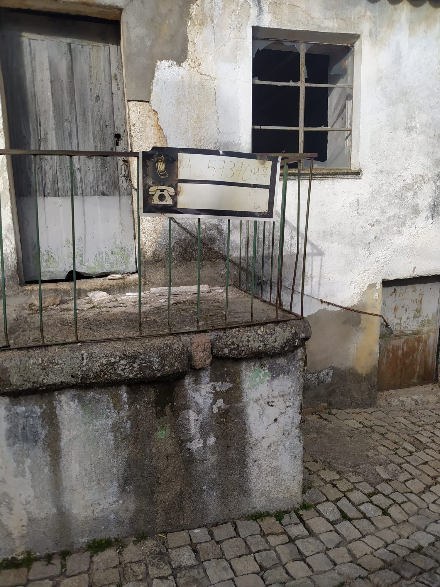 Casa para recuperar – Póvoa de Atalaia