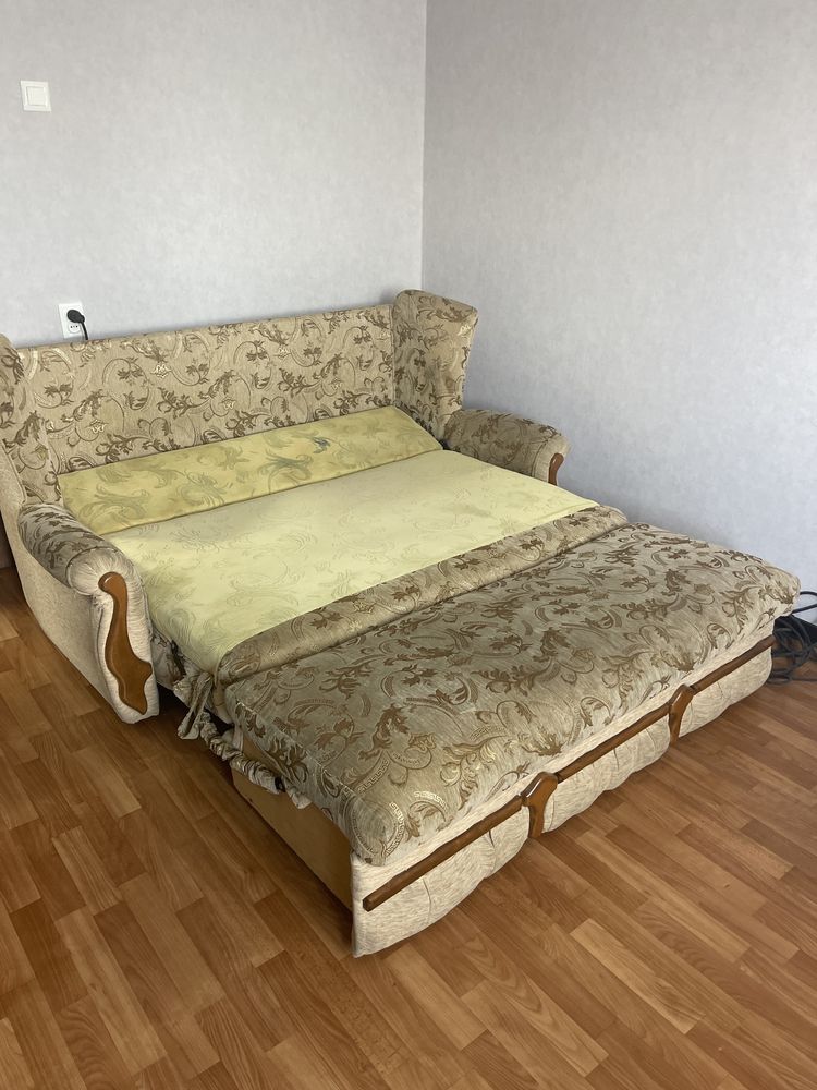 Продам розкладний диван 185х95 (спальне місце 190х150)