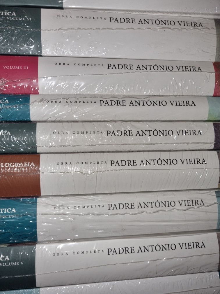 Grandes colecção de livros de  padre António Vieira.