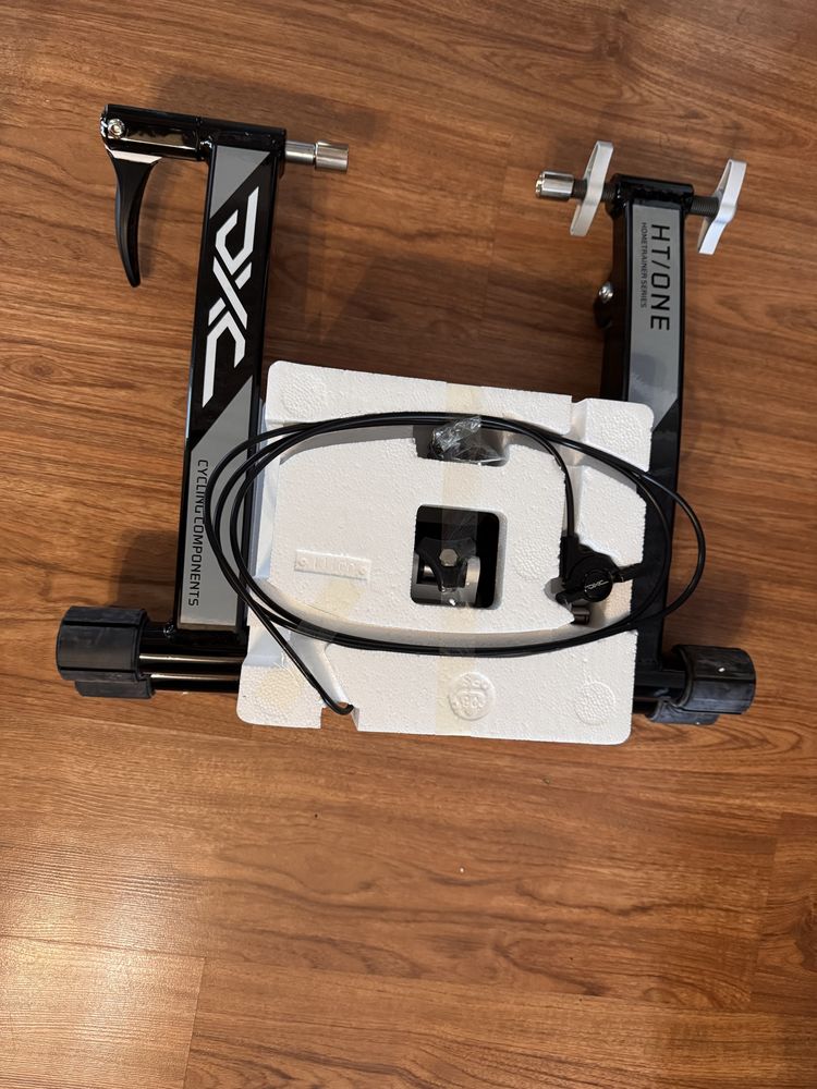 Trenażer rolkowy  rower trener