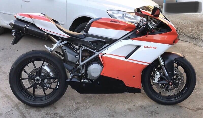 Разборка Ducati 848 1098 1198 запчасти розборка фара радиатор приборка