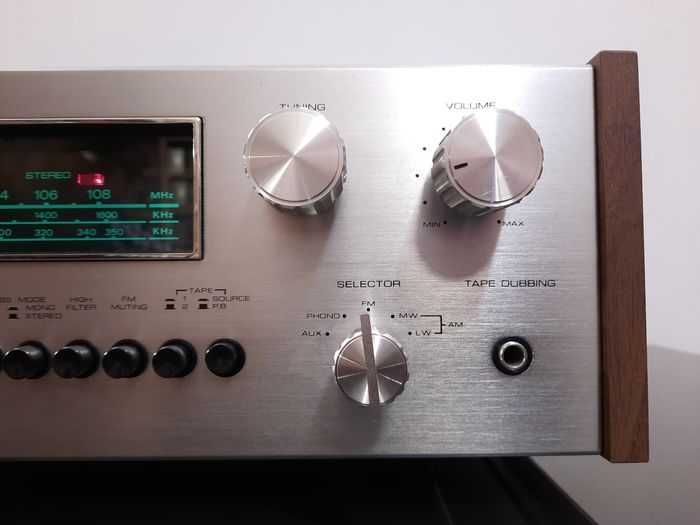 AKAI AA-8030L - Receiver Stéreo