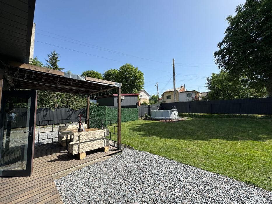 Подобова оренда будинку з чаном у Львові вул. Медової Печери