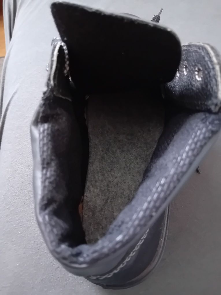 Buty robocze męskie.
