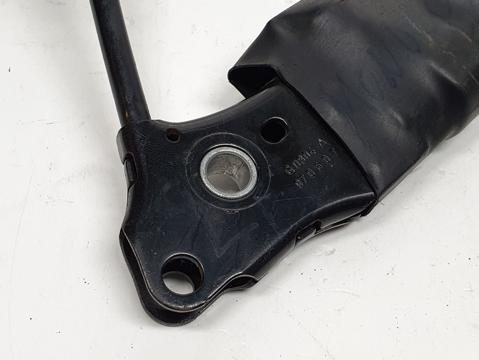 Encaixe de cinto frente esquerdo FORD Mondeo II (BAP)