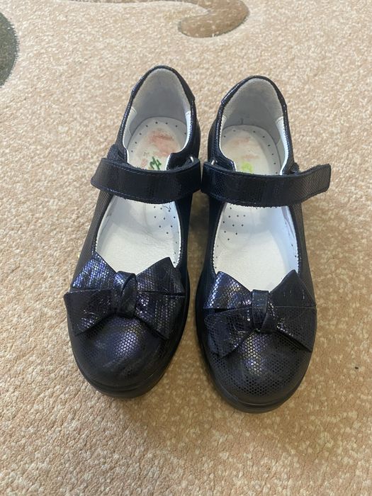 Туфлі на дівчинку 31 р