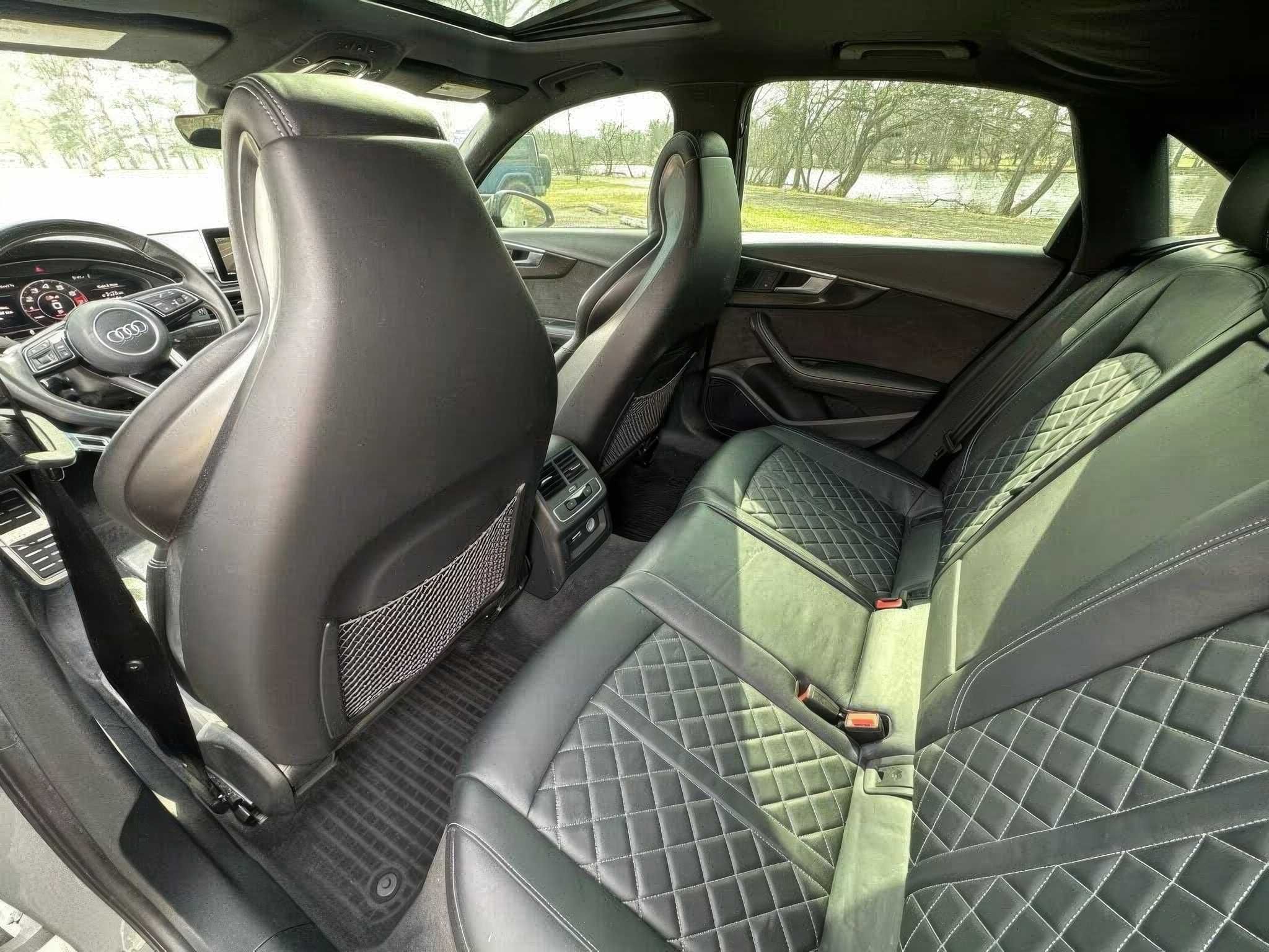 2019 Audi S4 quattro Premium Plus