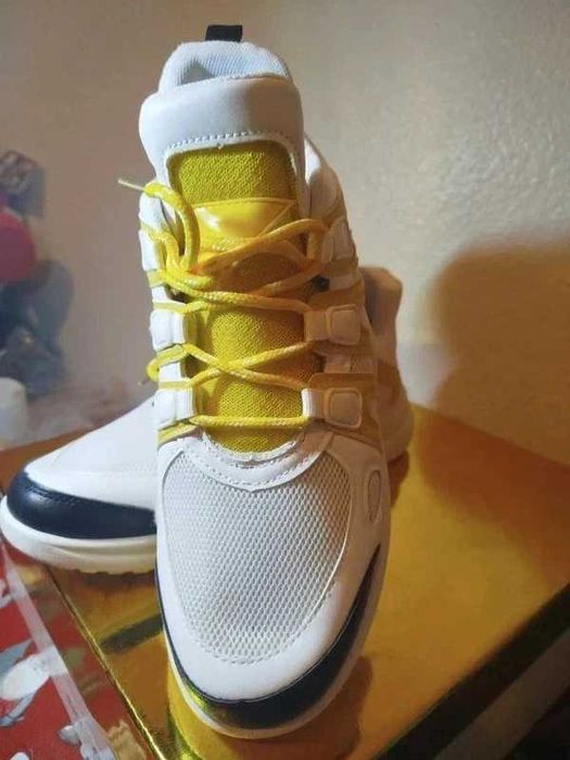 Sapatilhas Branco/Amarelo/Azul - 39 - Novas!!