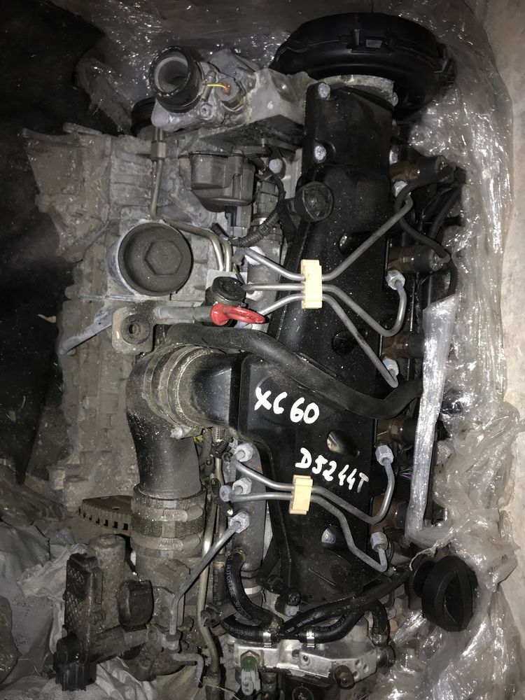 Двигун мотор дивигатель Volvo XC 60 XC 70 обєм 2.4л 2011р