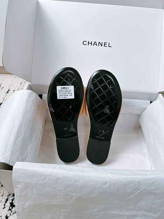 Buty, sandaly klapki, skora 070309