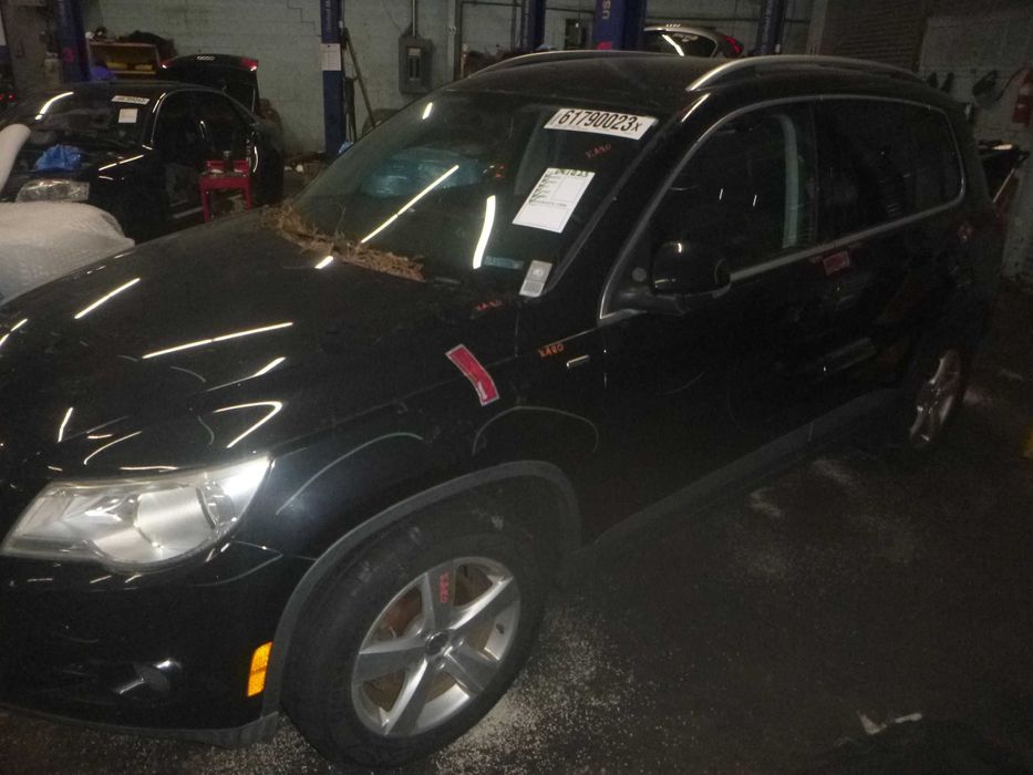 Разборка Фольцваген Тигуан 1 ШРОТ. Запчасти Volkswagen Tiguan I USA