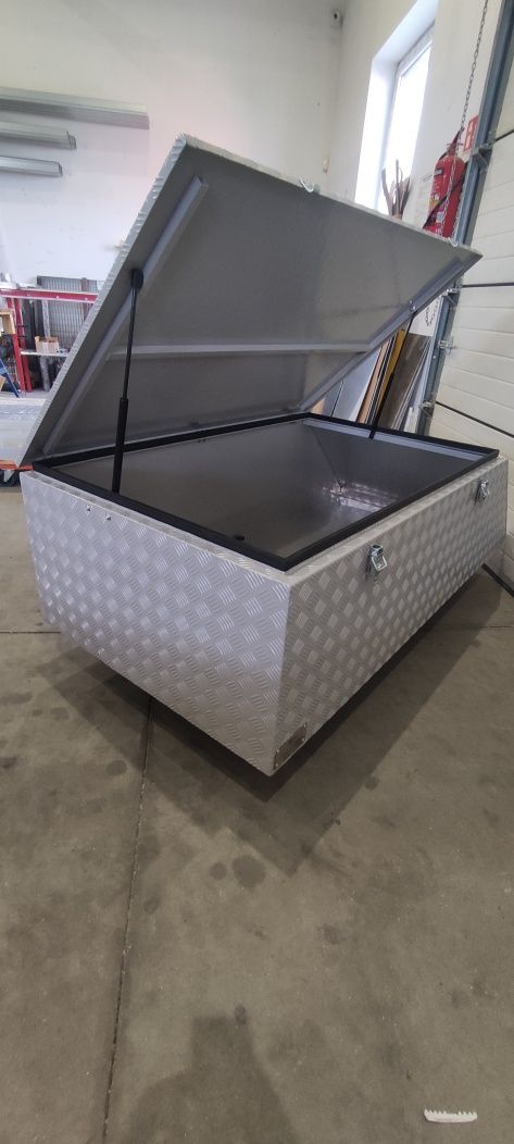 Skrzynka aluminiowa skrzynia transportowa bagażnik box kamper na wymia