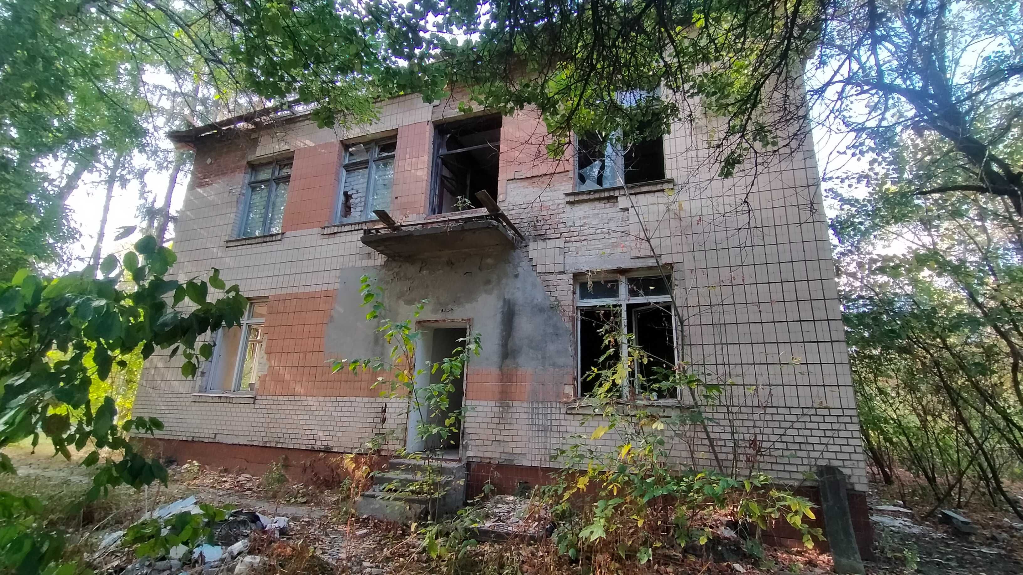 Продажа здания Фасад трасса Киев - Суммы, без %