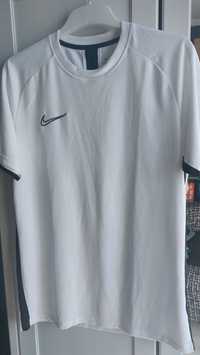 Koszulka marki Nike, rozmiar L