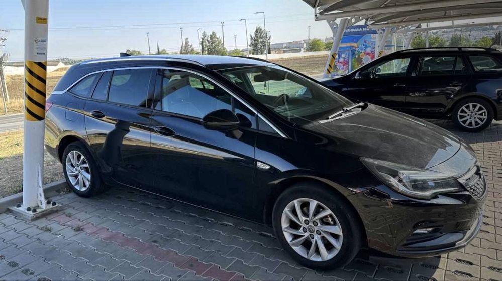 Opel Astra Sport Tourer - 150cv Turbo - Full Extras - Gasolina
