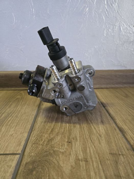 Паливний насос (ТНВД ) BMW 2.0 dizeli N47