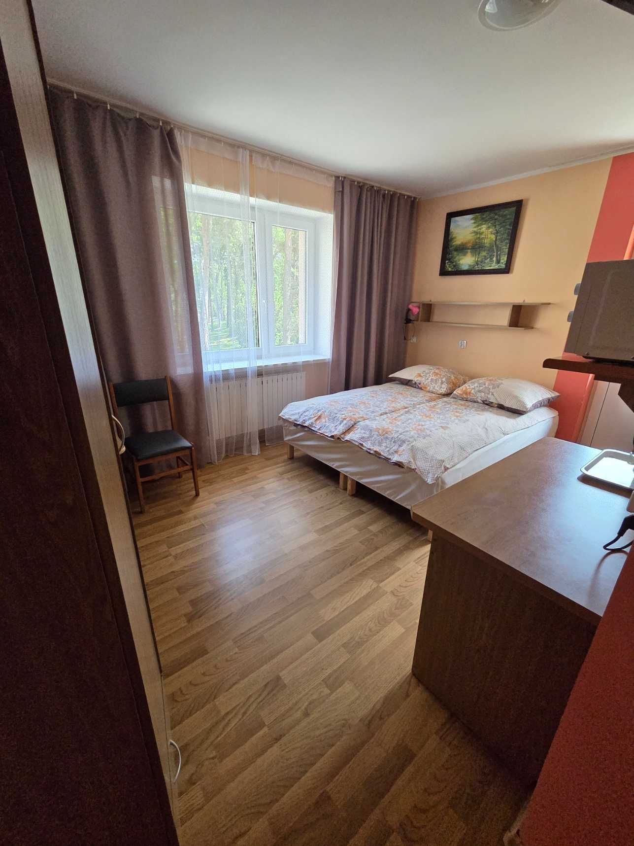 Pokoje z łazienkami i balkonami blisko PKP i plaży Władysławowo