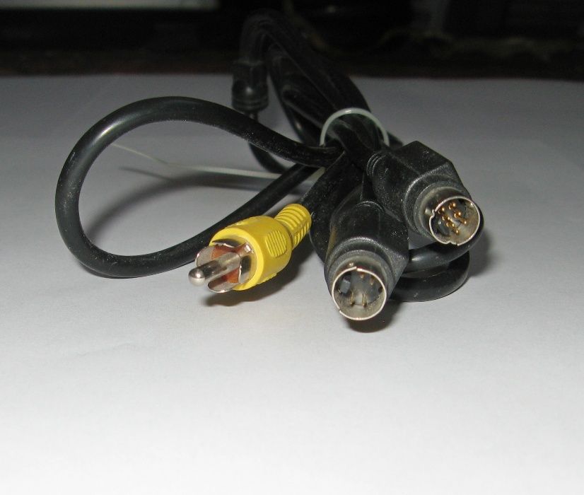 Шнур S-video (7 pin) ==> S-video (4 pin) + RCA-video