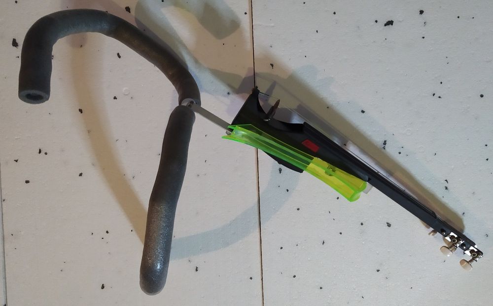 3/4 skrzypce elektryczne Makowski Viro z supportem.
Lekkie trwałe i w