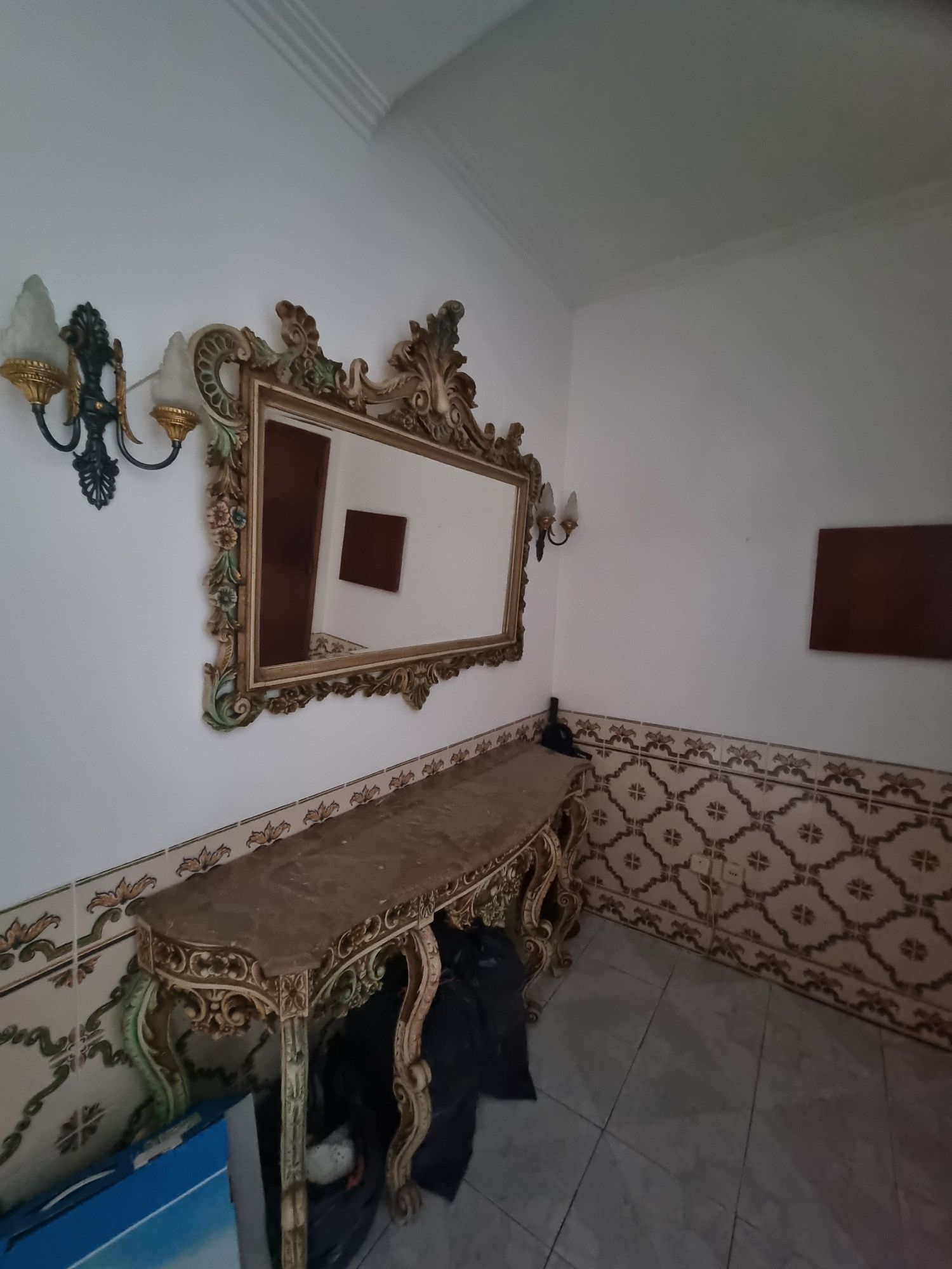 Mobiliário variado