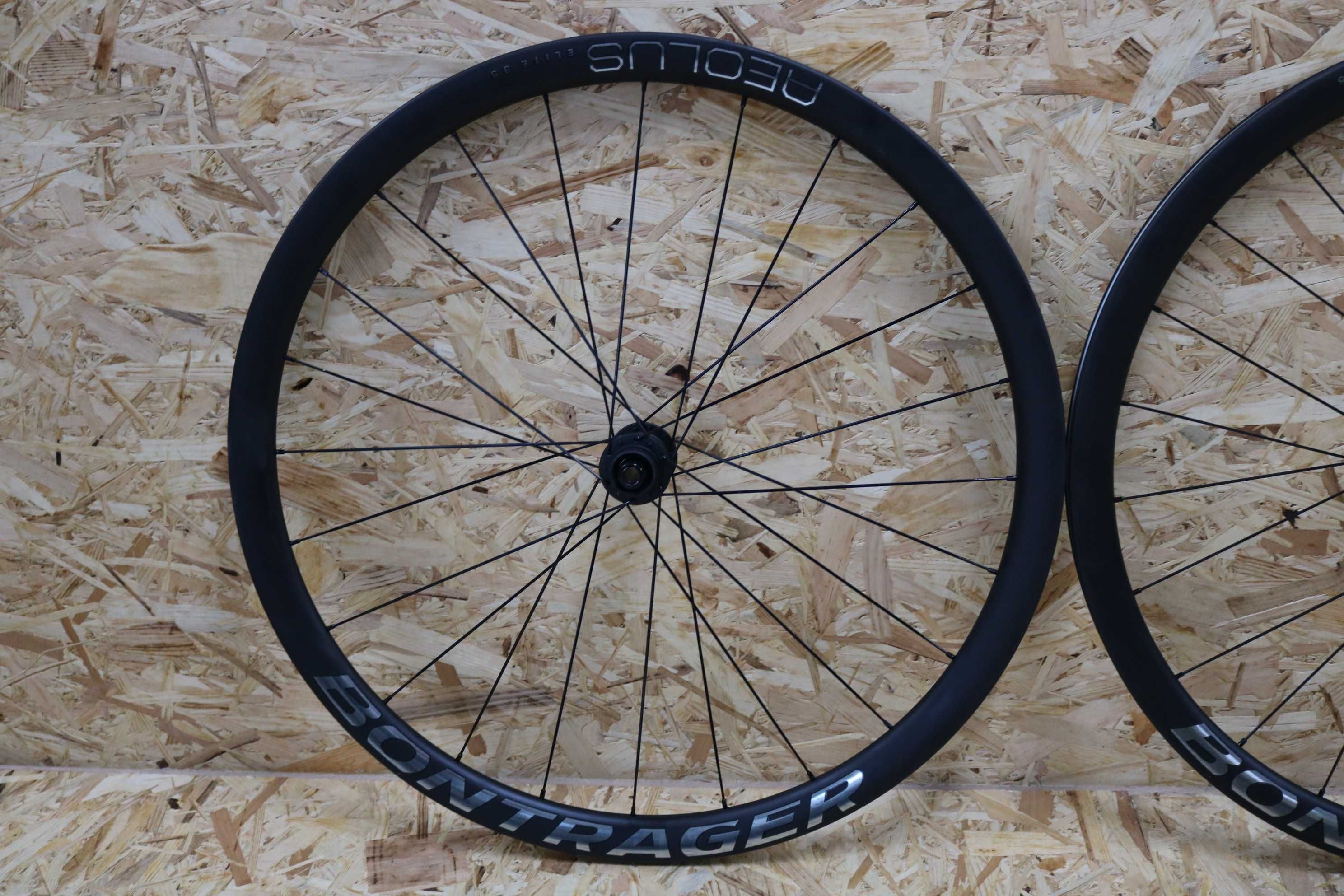 Rodas disco carbono Bontrager Aeolus Elite 35mm