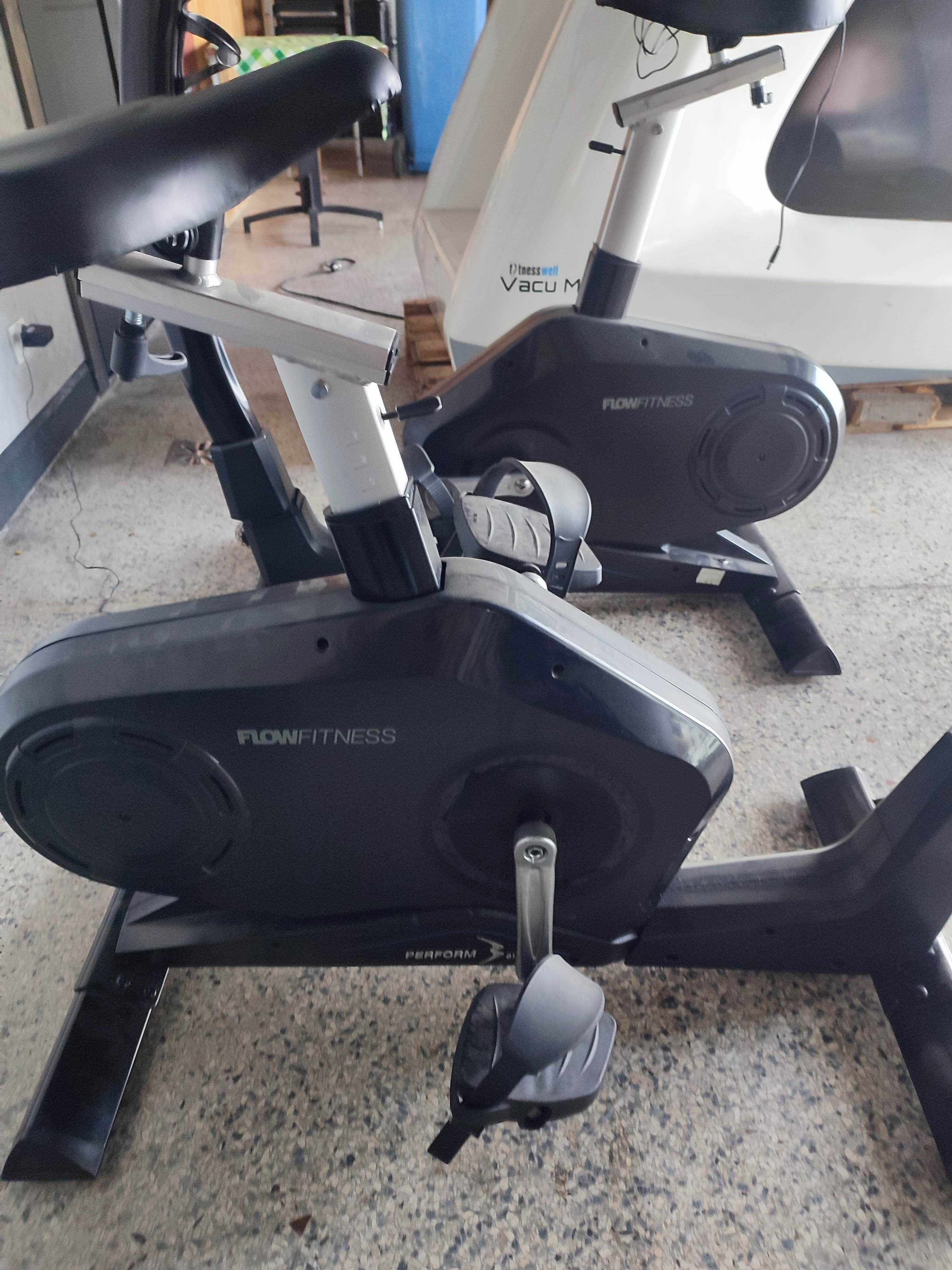 Rower treningowy magnetyczny Perform B3I Flow Fitness