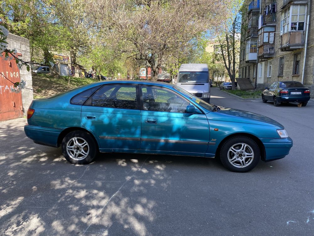 Тойота Карина E Toyota Carina E 1998