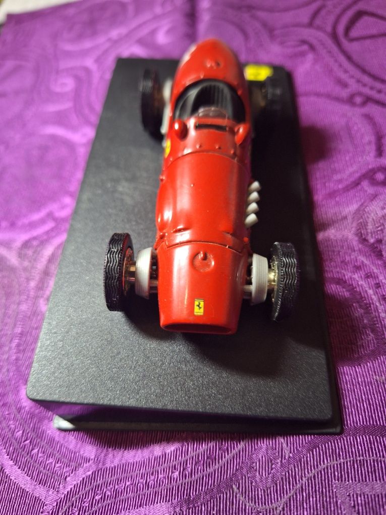 Miniaturas escala 1:43