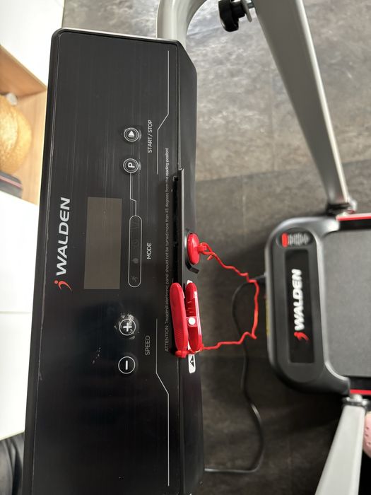 Bieżnia elektryczna, składana 10 KM/H WALDEN F2800