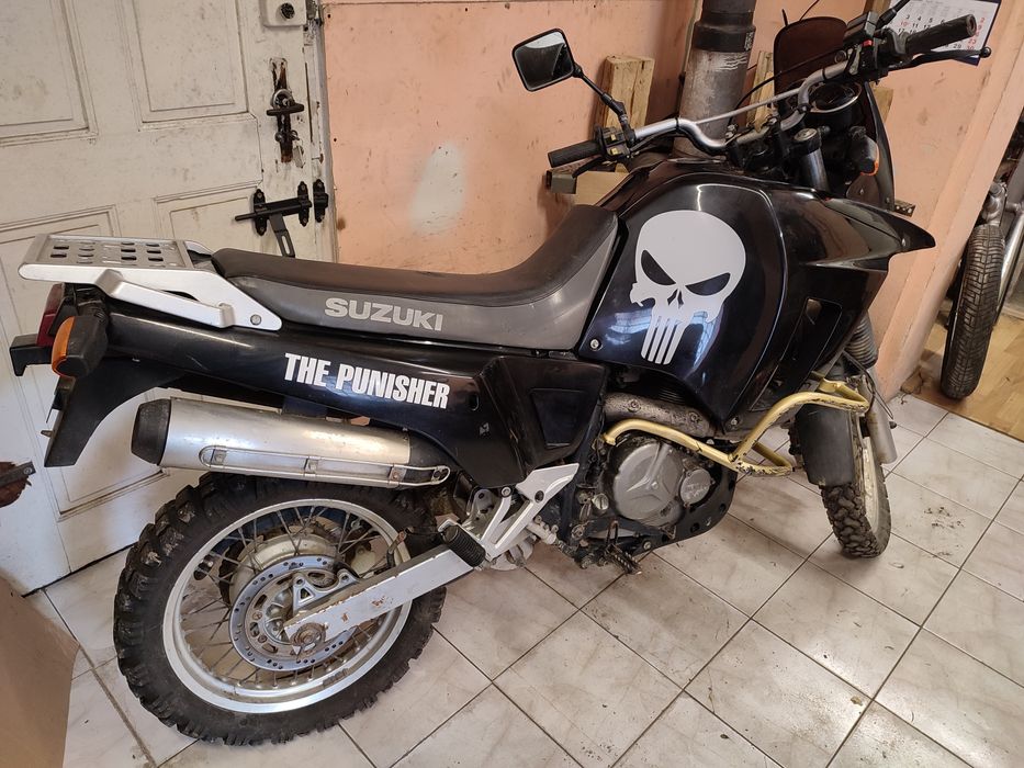 Suzuki DR 800 S Big części bak owiewki koła lagi koło licznik szyba