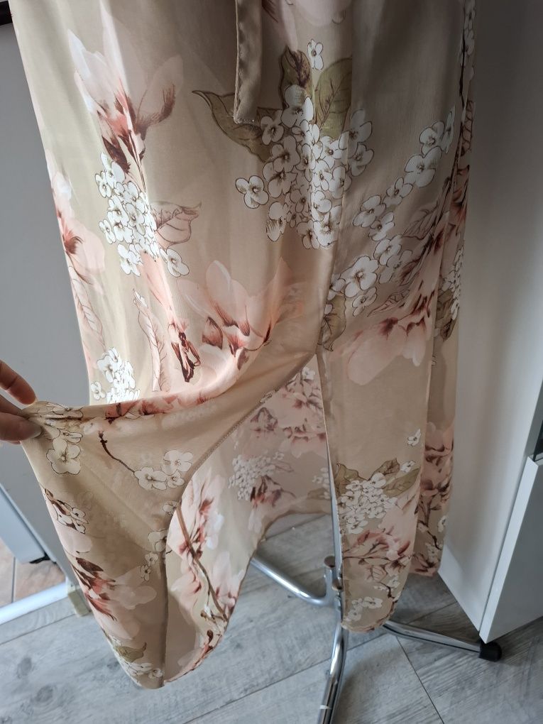 Elegancka sukienka długa maxi bez rękawów rozporek letnia