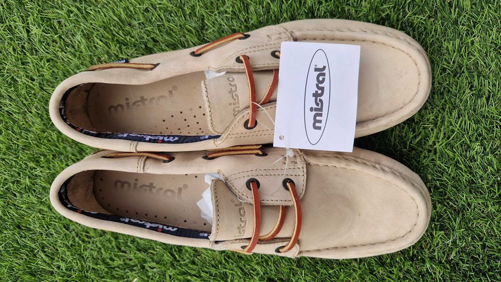 Sapatos Mistral nr. 45
