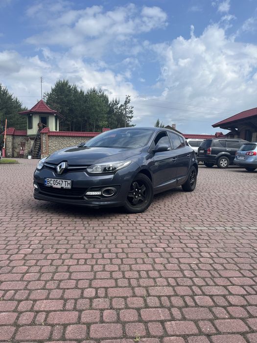 Продаю рено меган 3 2015 року 1.5 дизель коборка робот