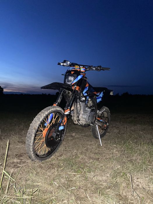Кові адванс 250 24 року у хорошому стані