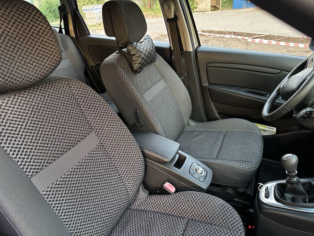 renault grand scenic 7 мест