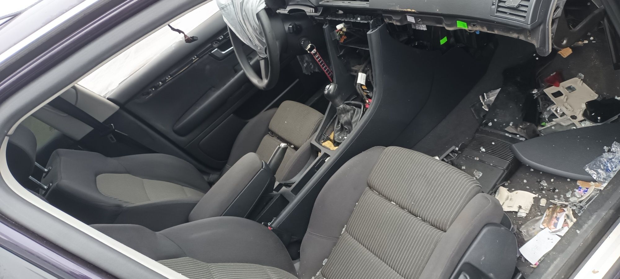 Audi A4 B7 kombi na części 1.9BKE