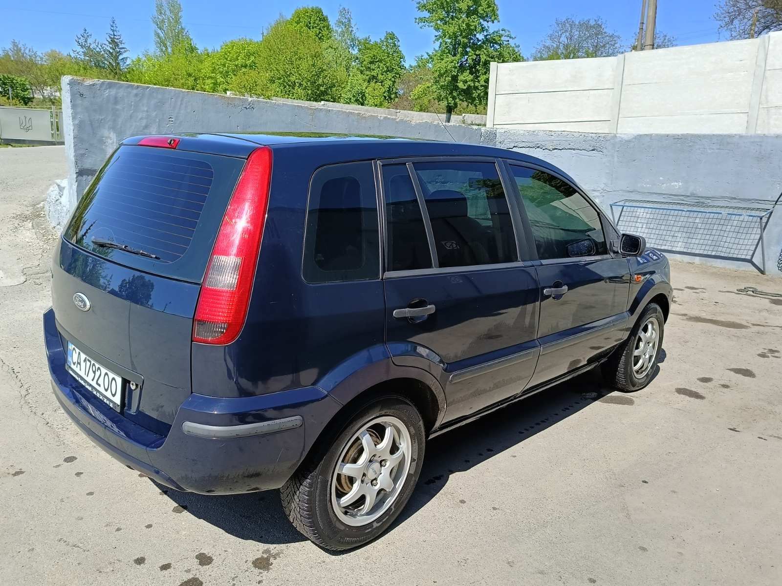 Продам автомобіль марки Ford fusion  2004