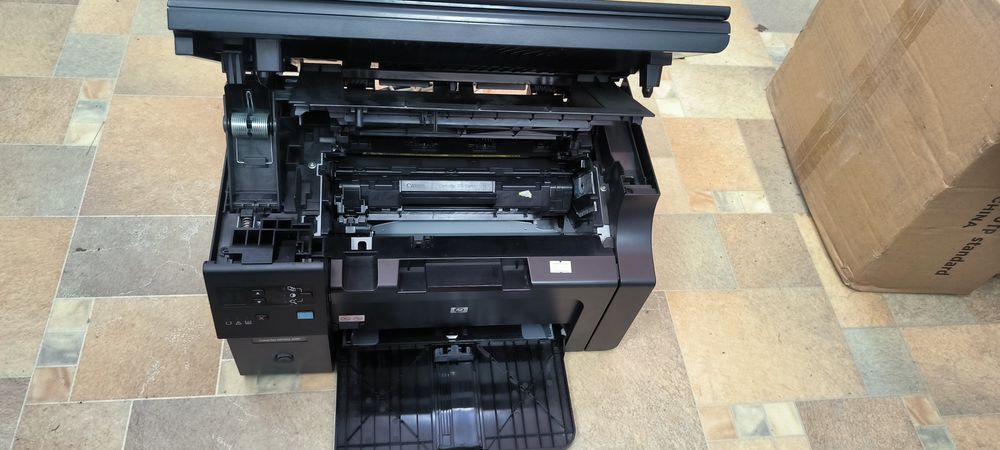 Лазерний принтер МФУ canon m1132