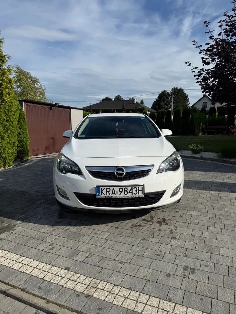Opel Astra Opel Atra J 1.4 Turbo, 140km