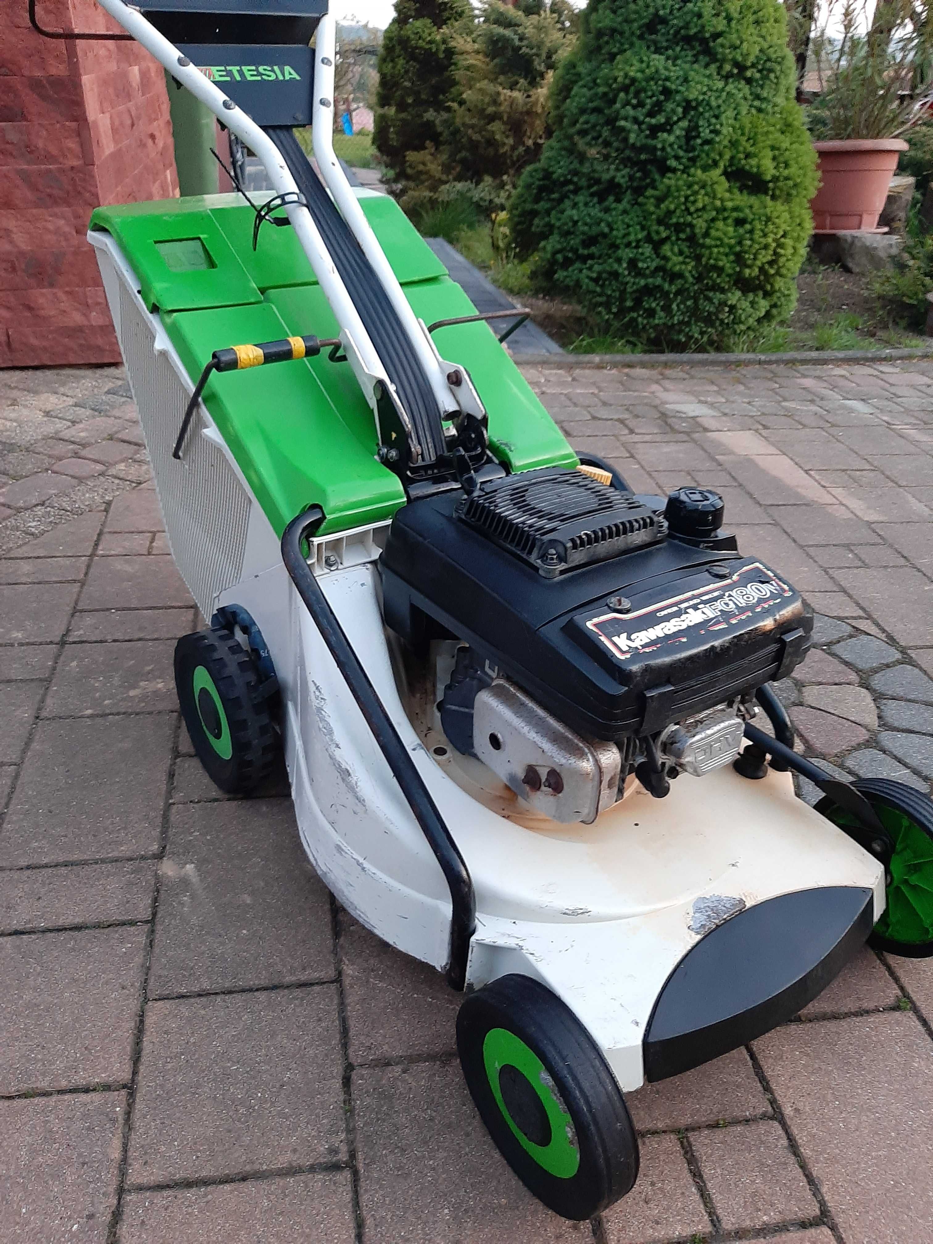 Kosiarka spalinowa ETESIA kawasaki FC 180 aluminiowa