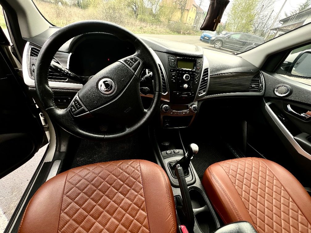 Ssan Yong korando 2014р.в. 2.0 бензин ГБО