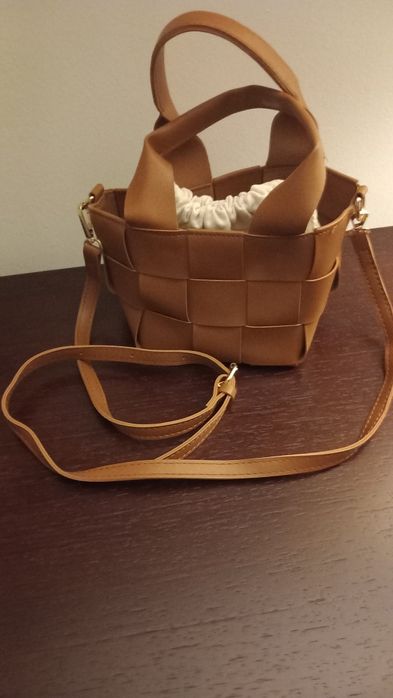 Bolsa castanha clara nova