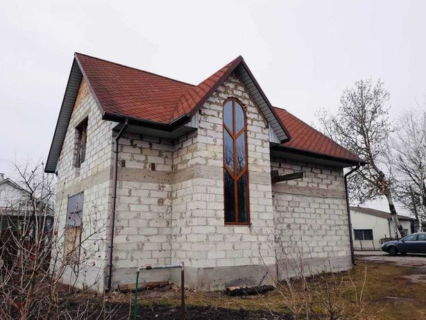 Продам будинок в смт.Мнишин, 3км від траси Київ-Чоп