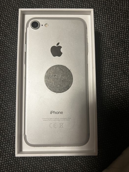iPhone 7 32gb + etui gratis, orginalne pudelko