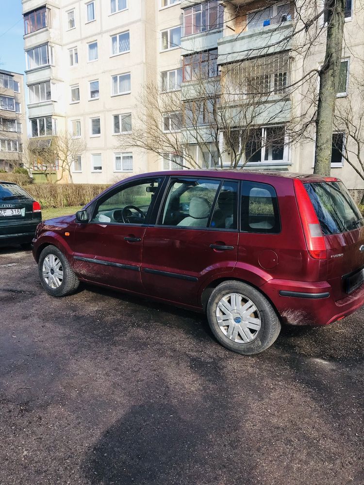 Ford Fusion 1.4 BENZ