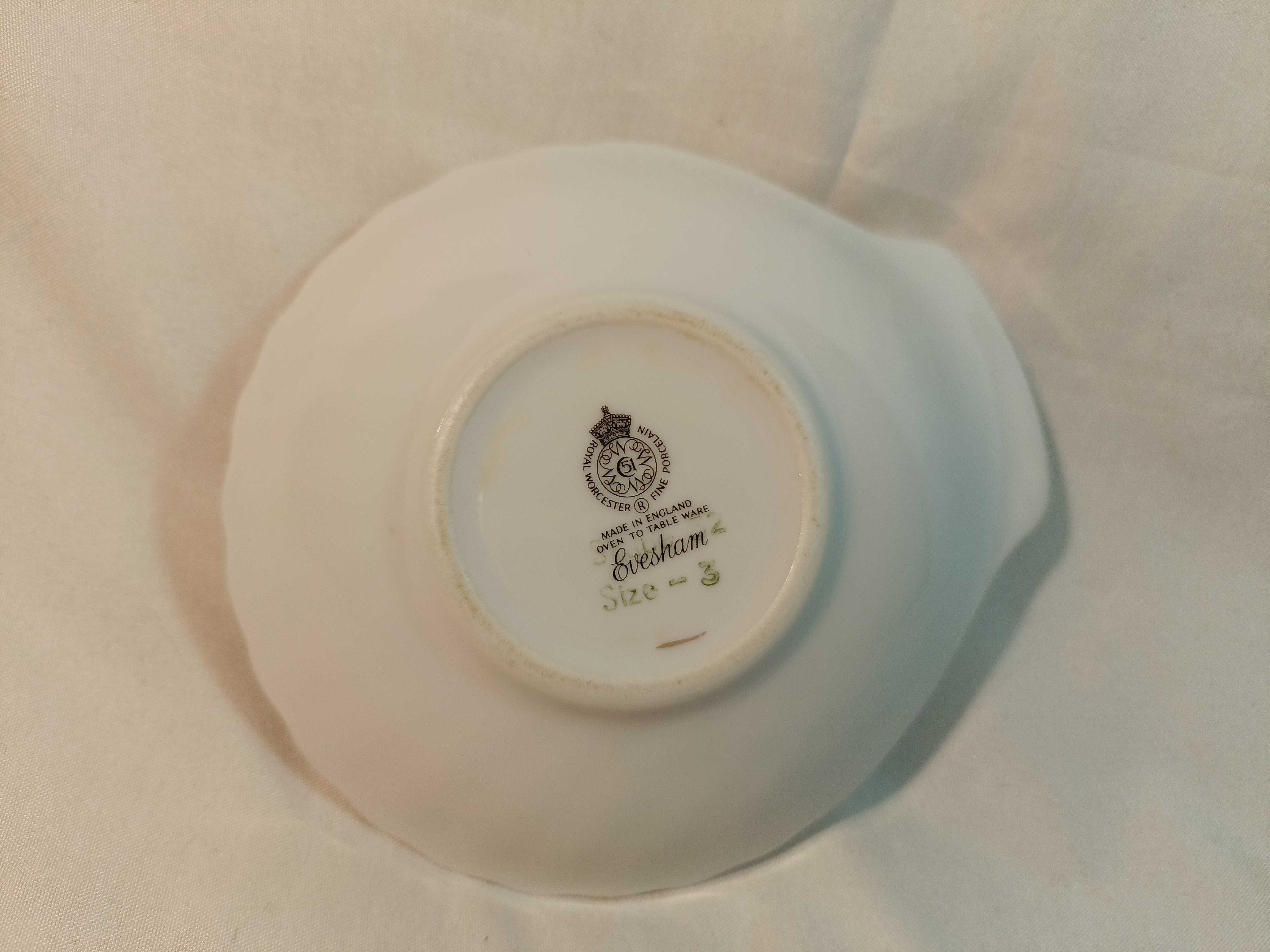 Obniżka.  Miseczka porcelana kostna Royal Worcester Evesham