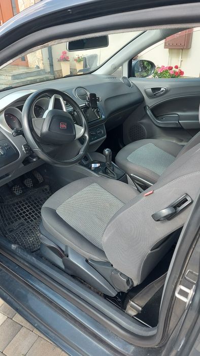 Samochód Seat ibiza 1.4 + lpg